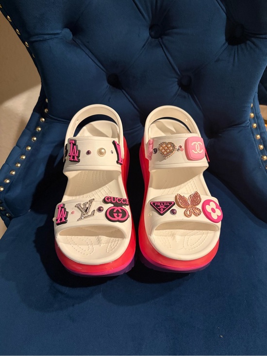 CROCS Shoes - CROCS White Platform Clog Sandals with Pink Trim and Pink Charms